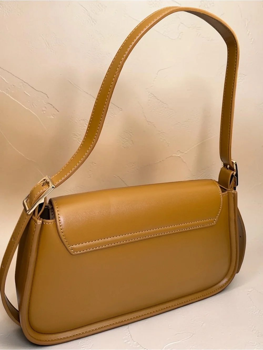 Tan Faux Leather Shoulder Bag Adjustable Strap Crossbody Minimalist Baguette